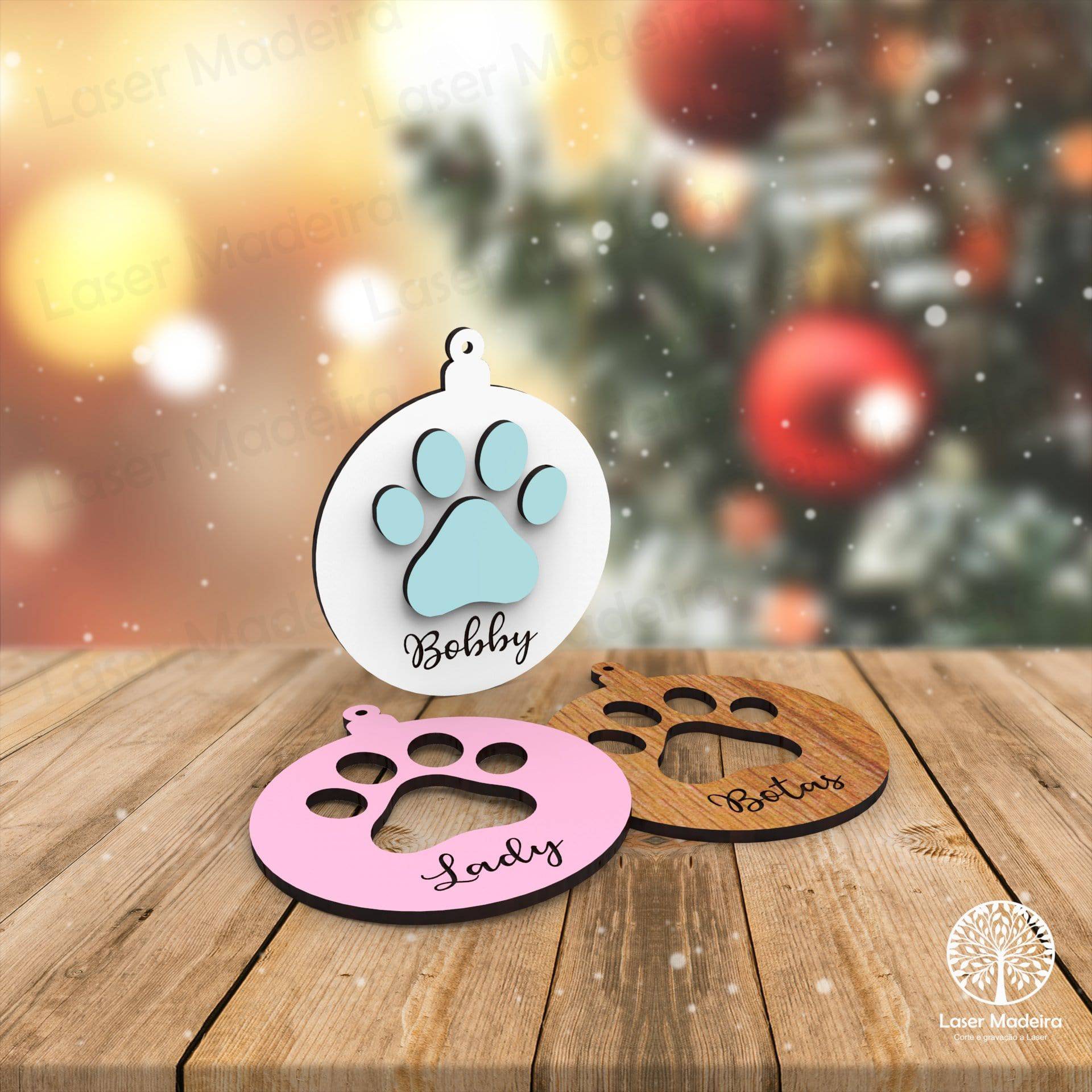 Bola de Natal Personalizada com Patinhas e nome - Modelo 2 - Laser Madeira
